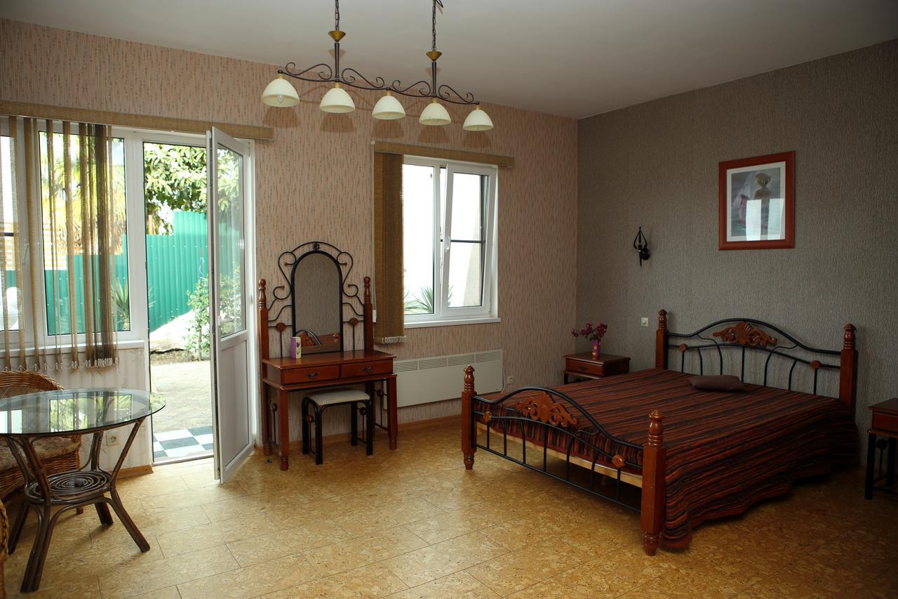 Mamzyshkha Guest House Gagra Exterior photo